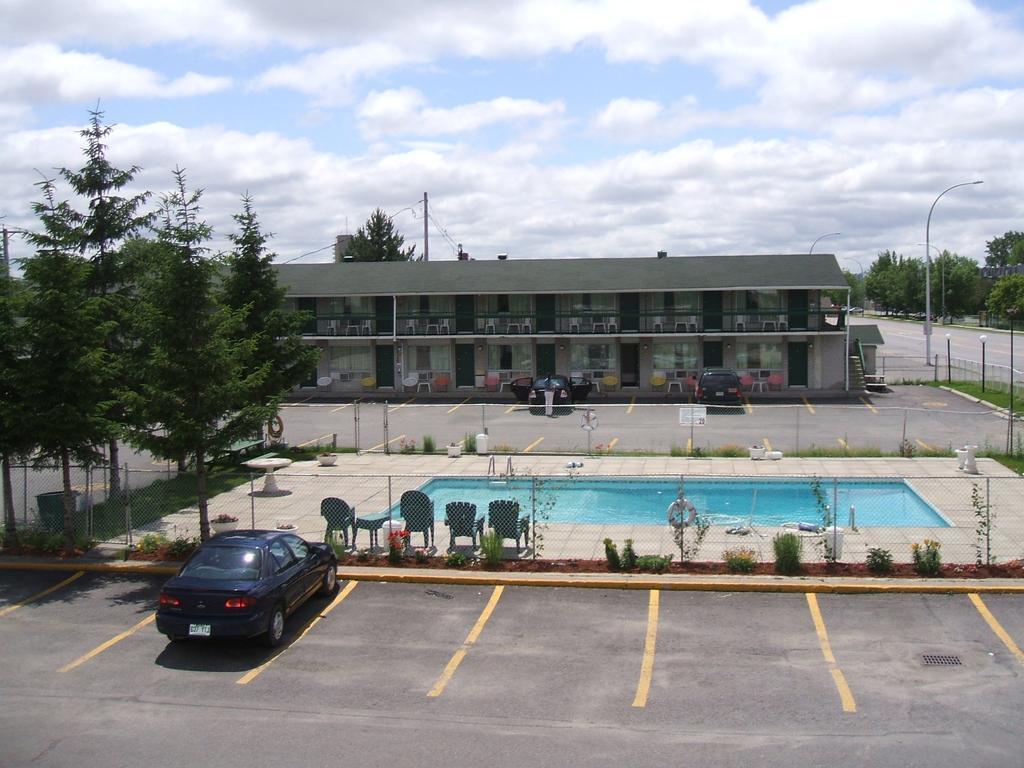 Motel Montcalm Gatineau Ngoại thất bức ảnh